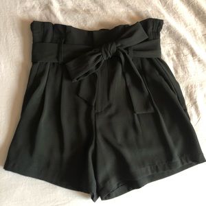 Black Tie-waist Shorts